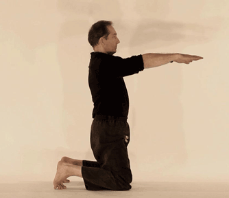 Yoga posture.Vamcasana, posture du roseau2. C.Tikhomiroff/2010 - www.natha-yoga.com